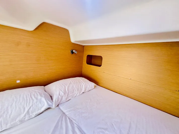 Mango Tango Yacht Photos Pics 2016 Lagoon 380 For Sale in Stonington, CT by Stonington Yacht Sales