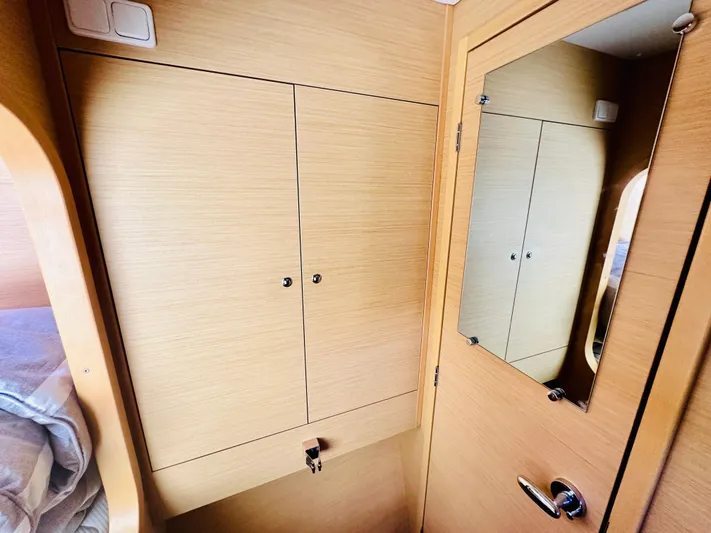 Mango Tango Yacht Photos Pics 2016 Lagoon 380 For Sale in Stonington, CT by Stonington Yacht Sales