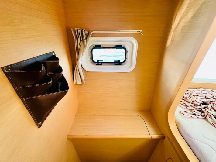 Mango Tango Yacht Photos Pics 2016 Lagoon 380 For Sale in Stonington, CT by Stonington Yacht Sales