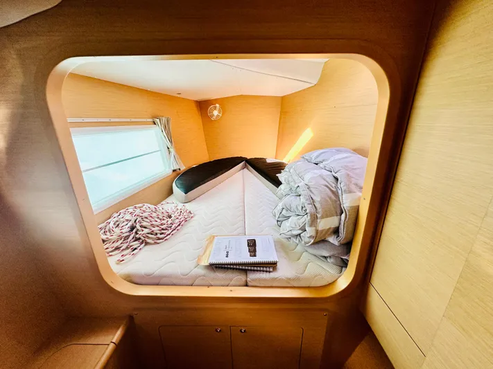 Mango Tango Yacht Photos Pics 2016 Lagoon 380 For Sale in Stonington, CT by Stonington Yacht Sales