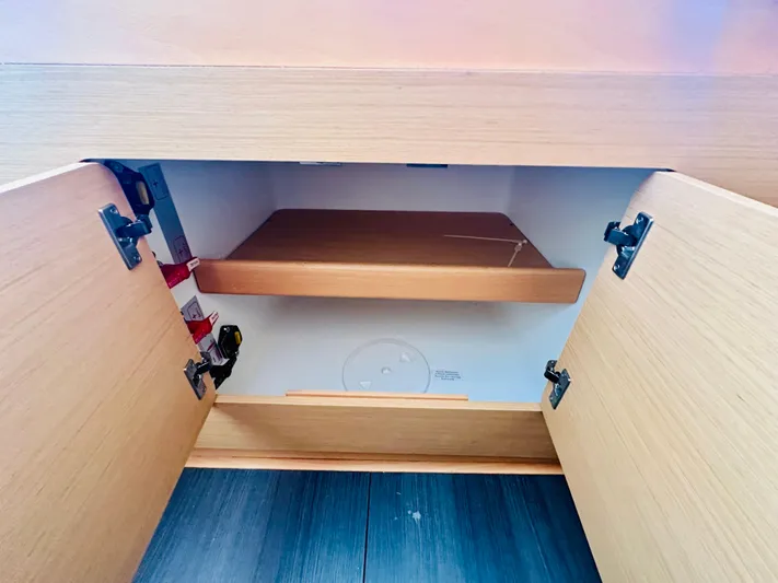 Mango Tango Yacht Photos Pics 2016 Lagoon 380 For Sale in Stonington, CT by Stonington Yacht Sales