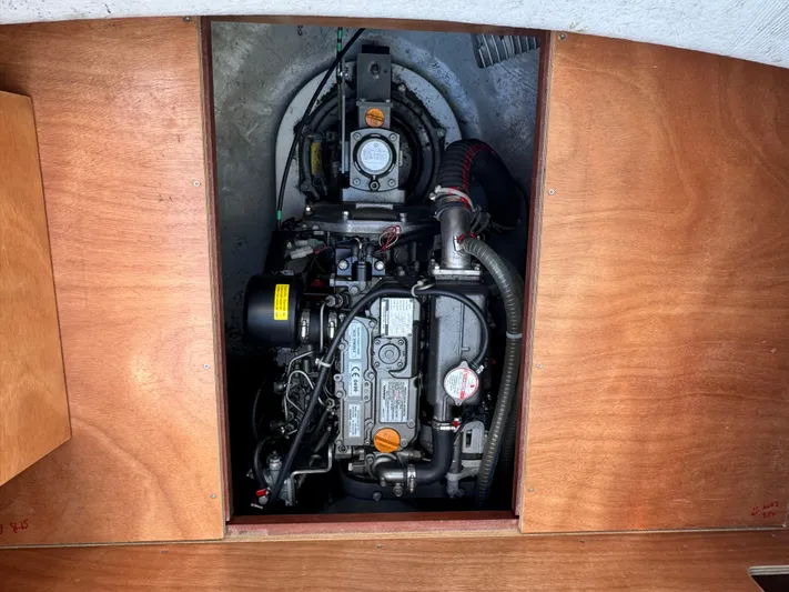 Mango Tango Yacht Photos Pics 2016 Lagoon 380 For Sale in Stonington, CT by Stonington Yacht Sales