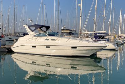 2005 Sealine S34