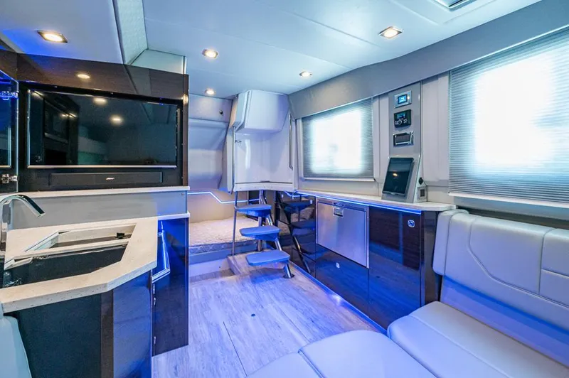  Yacht Photos Pics Interior of 2019 Formula 430 Super Sport Crossover, featuring modern design and luxurious amenities.