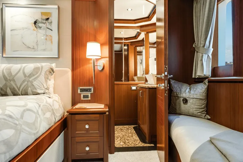 Uncorked Yacht Photos Pics 