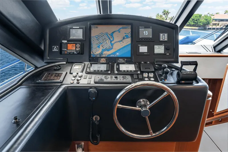 Uncorked Yacht Photos Pics 