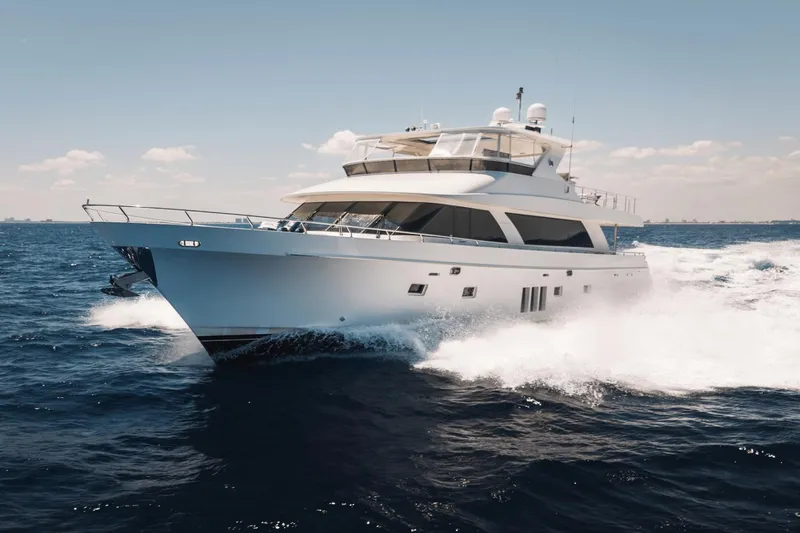 Uncorked Yacht Photos Pics 