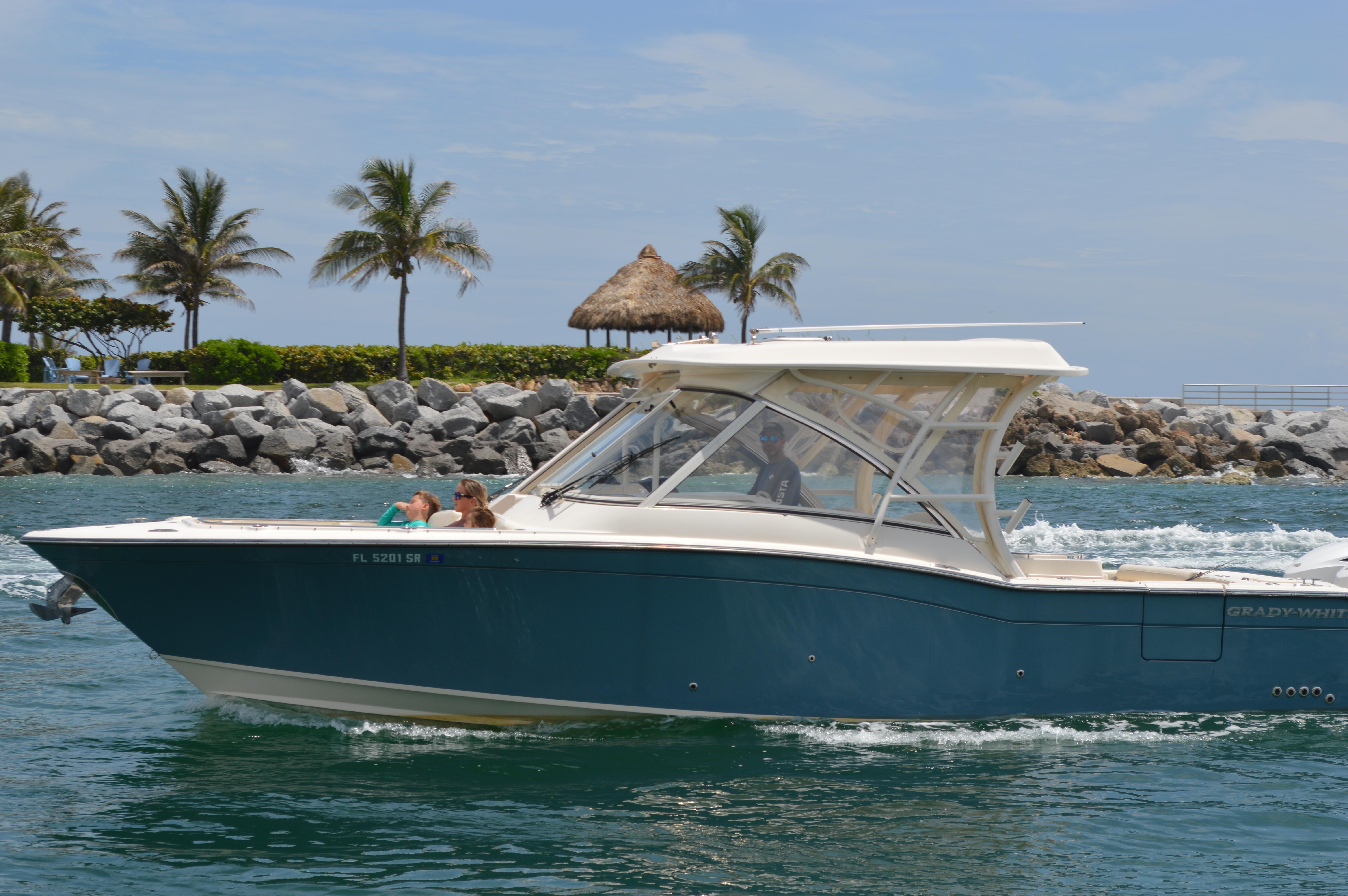 2020 Grady-White Freedom 325 Dual Console for sale - YachtWorld