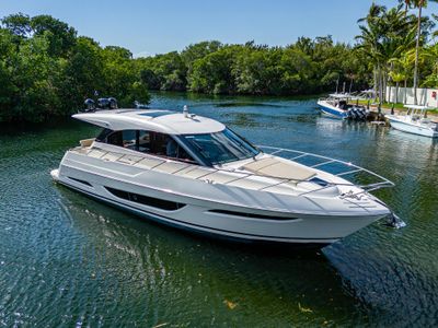 Yacht