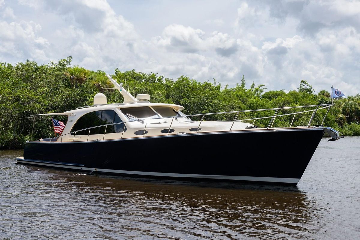 2018 Palm Beach Motor Yachts 55 