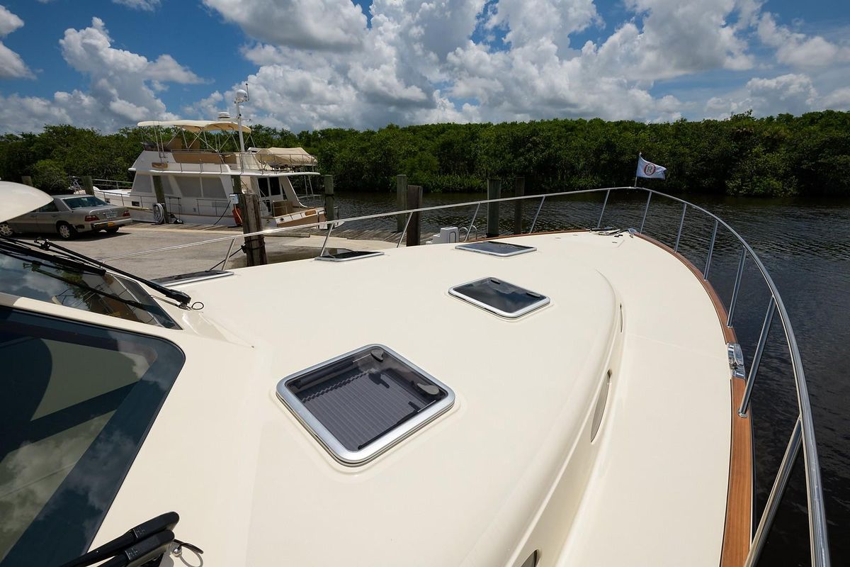 2018 Palm Beach Motor Yachts 55 