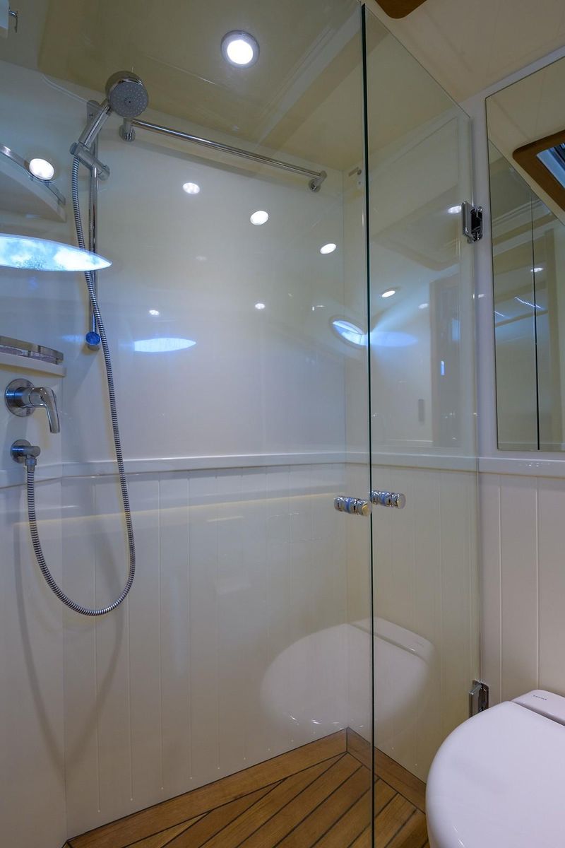 2018 Palm Beach Motor Yachts 55 