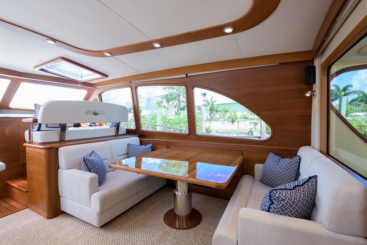 2018 Palm Beach Motor Yachts 55 