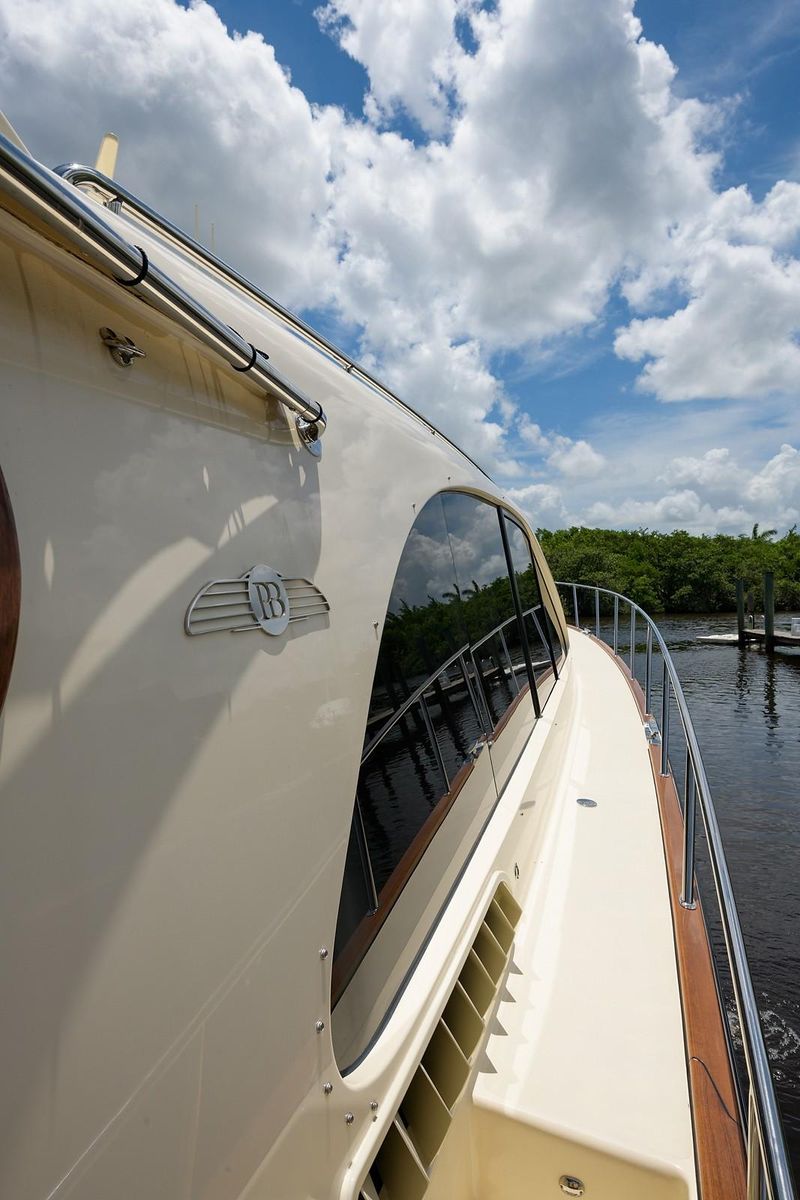 2018 Palm Beach Motor Yachts 55 