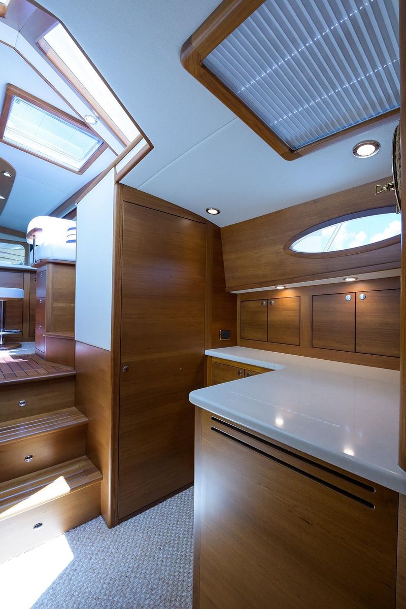 2018 Palm Beach Motor Yachts 55 