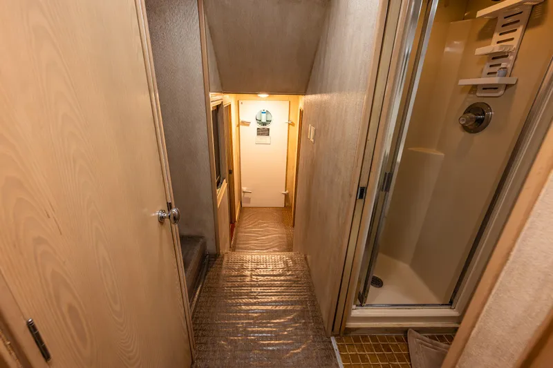 Andiamo Yacht Photos Pics 