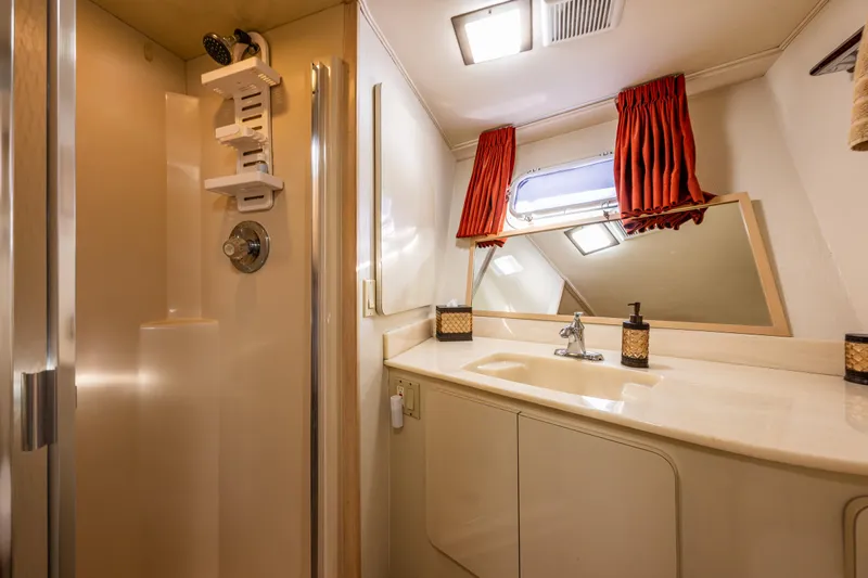 Andiamo Yacht Photos Pics 