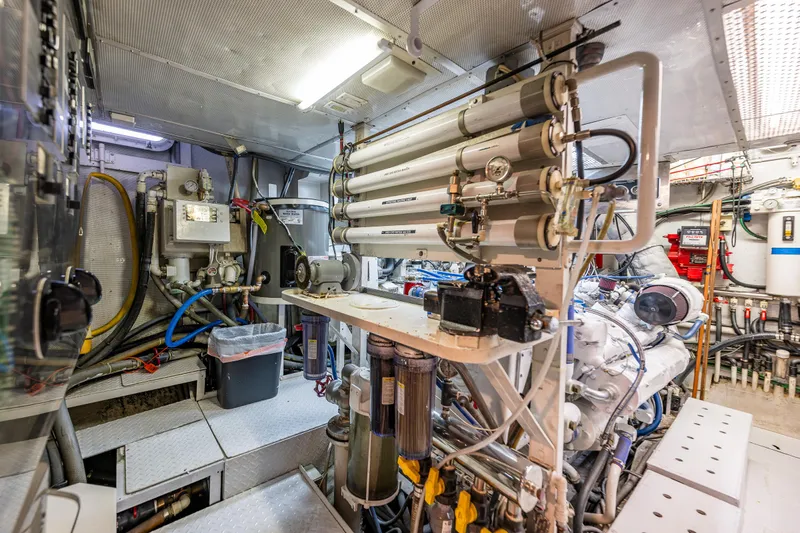 Andiamo Yacht Photos Pics 