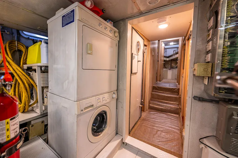 Andiamo Yacht Photos Pics 