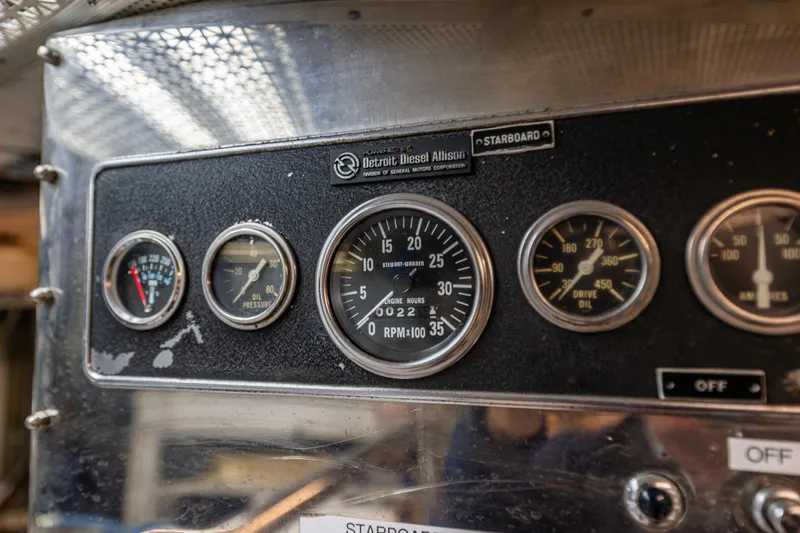 Andiamo Yacht Photos Pics Starboard Engine Guages