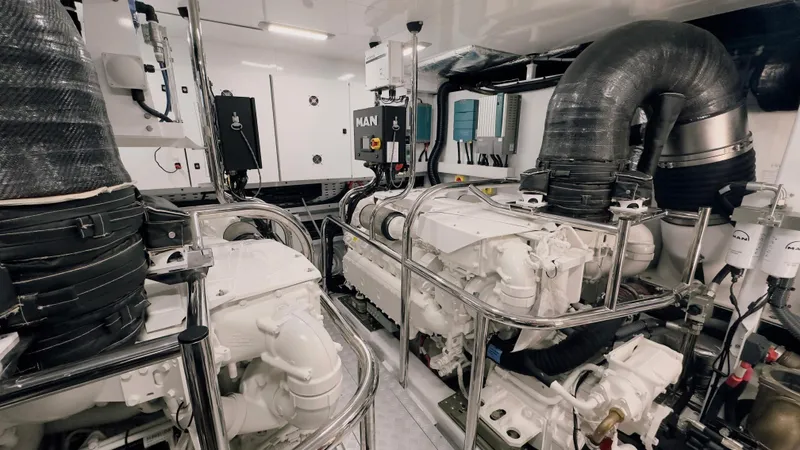  Yacht Photos Pics Lower Deck Engine Room
