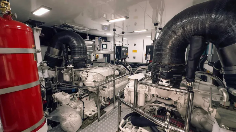  Yacht Photos Pics Lower Deck Engine Room