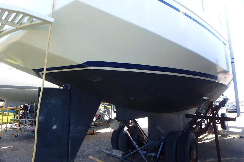 Si J'avais Su Yacht Photos Pics 2017 Custom Gilbert Caroff Lex Eterna 47 sailboat on trailer, viewed from below.