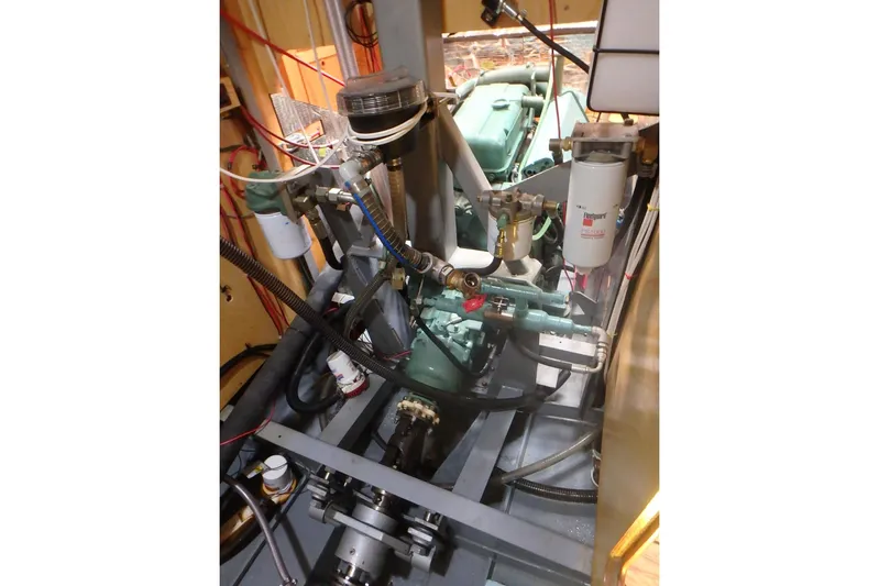 Si J'avais Su Yacht Photos Pics Engine room of 2017 Custom Gilbert Caroff Lex Eterna 47 yacht.