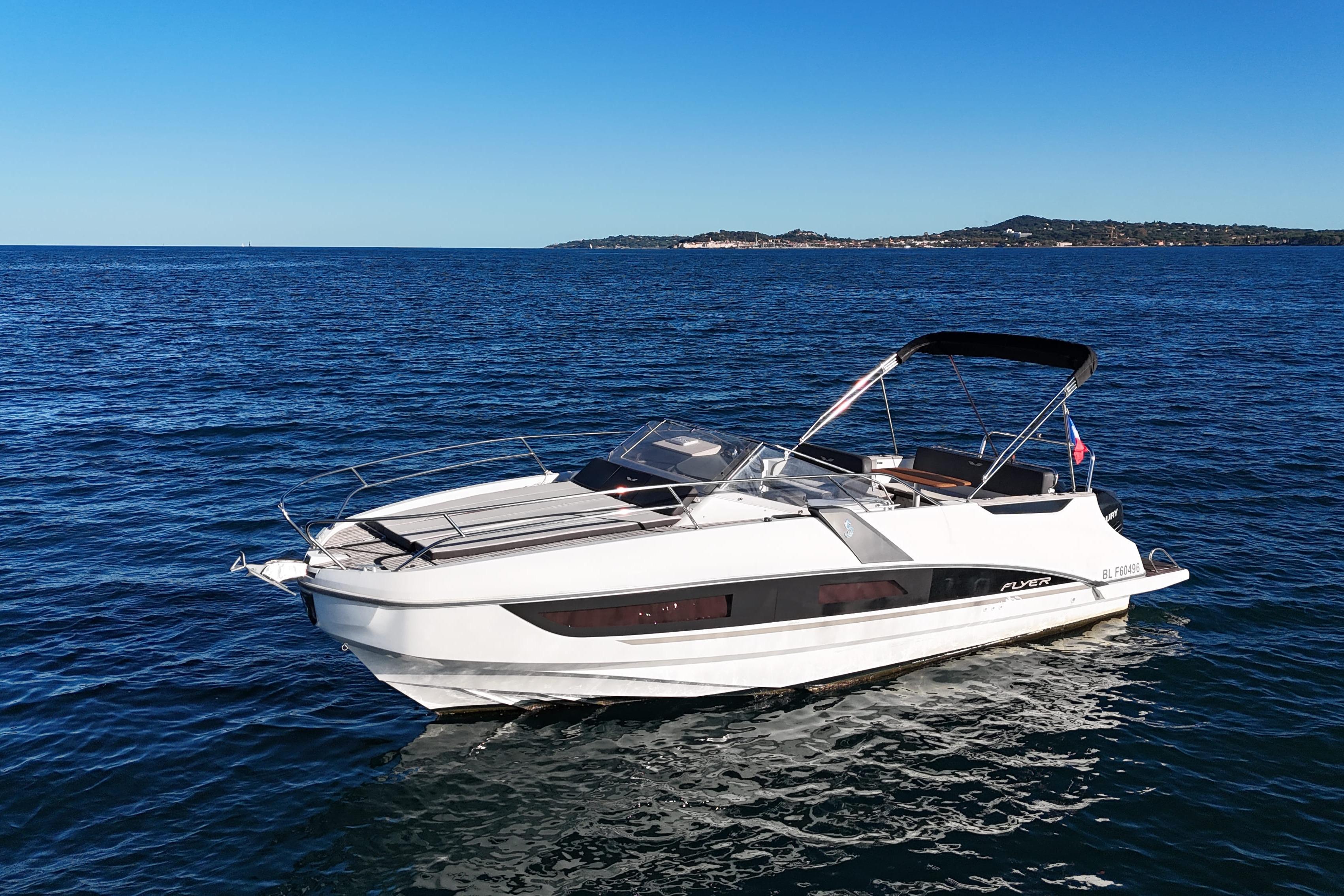 2017 Beneteau Flyer 8.8 Sundeck