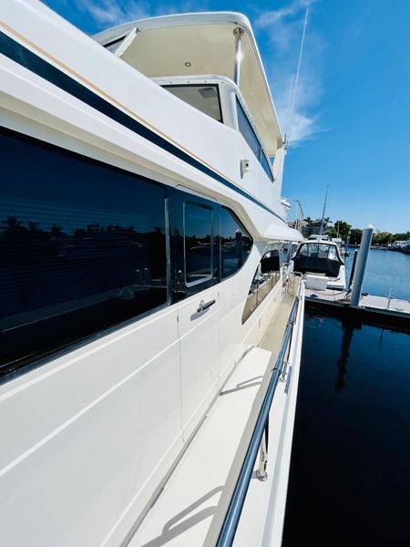 2008 Hampton 580 Pilothouse