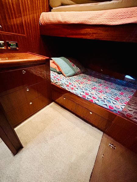 2008 Hampton 580 Pilothouse