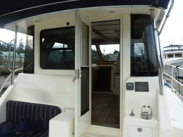 Escapade Yacht Photos Pics 