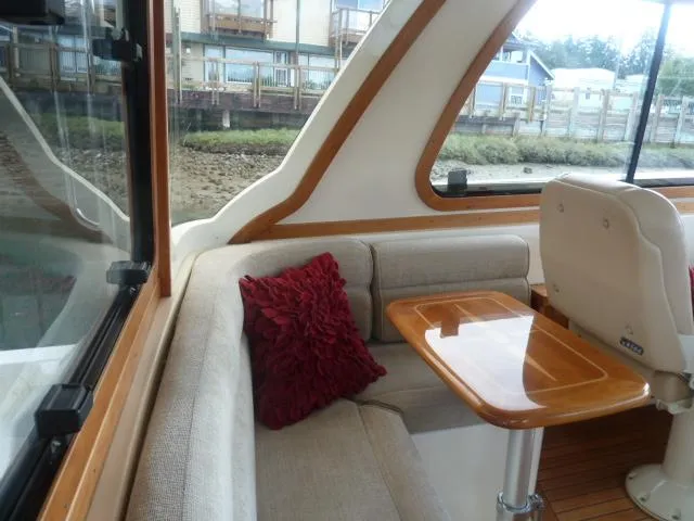 Escapade Yacht Photos Pics 