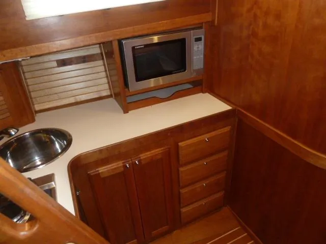 Escapade Yacht Photos Pics 