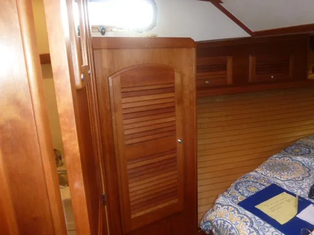 Escapade Yacht Photos Pics 