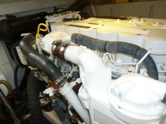 Escapade Yacht Photos Pics 