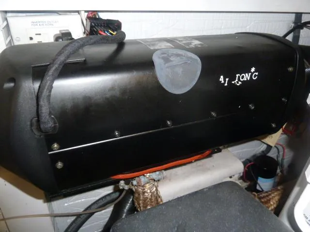 Escapade Yacht Photos Pics 