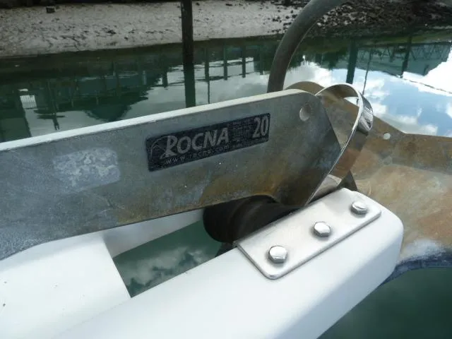 Escapade Yacht Photos Pics 