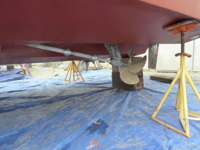 Escapade Yacht Photos Pics 