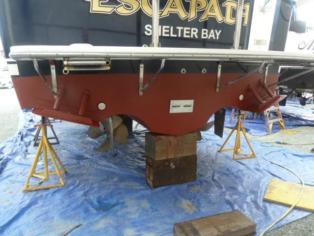 Escapade Yacht Photos Pics 