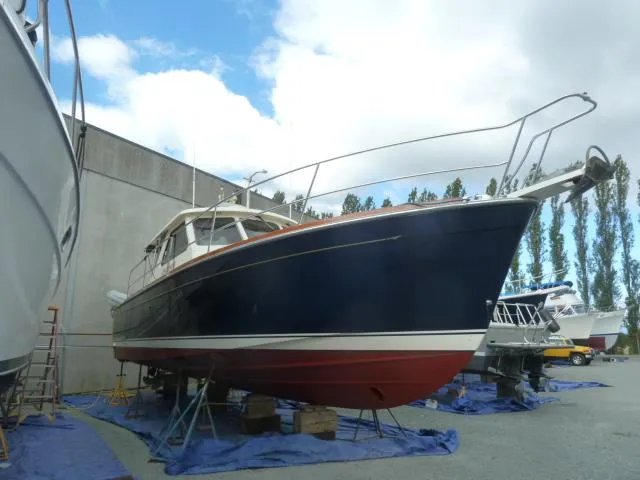 Escapade Yacht Photos Pics 