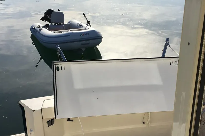 Escapade Yacht Photos Pics 