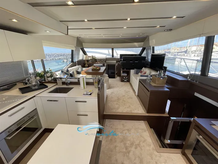  Yacht Photos Pics Prestige 630 interno
