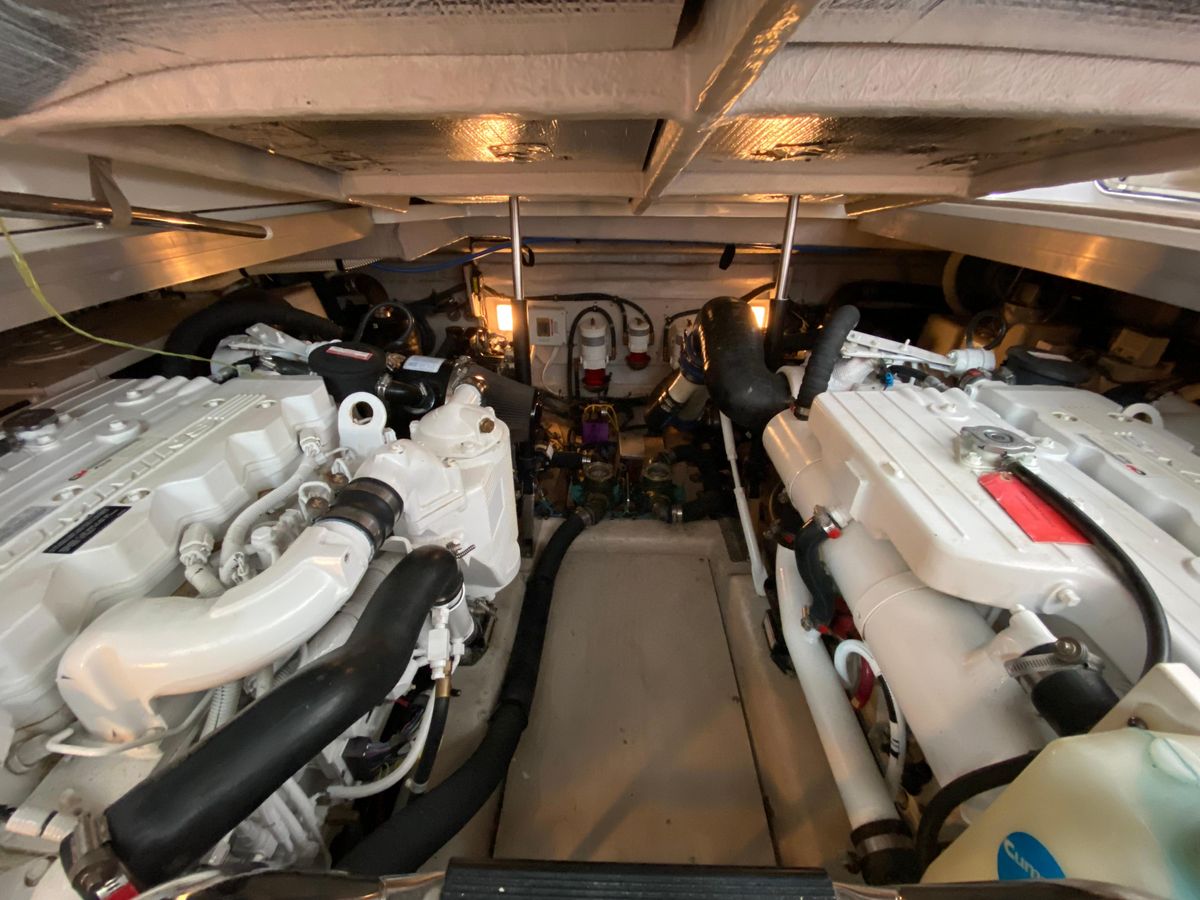 2010 Sea Ray 47 