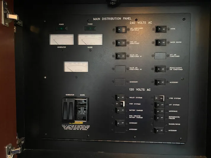 Equinox Yacht Photos Pics Main distribution panel of 2010 Sea Ray 470 Sundancer yacht.