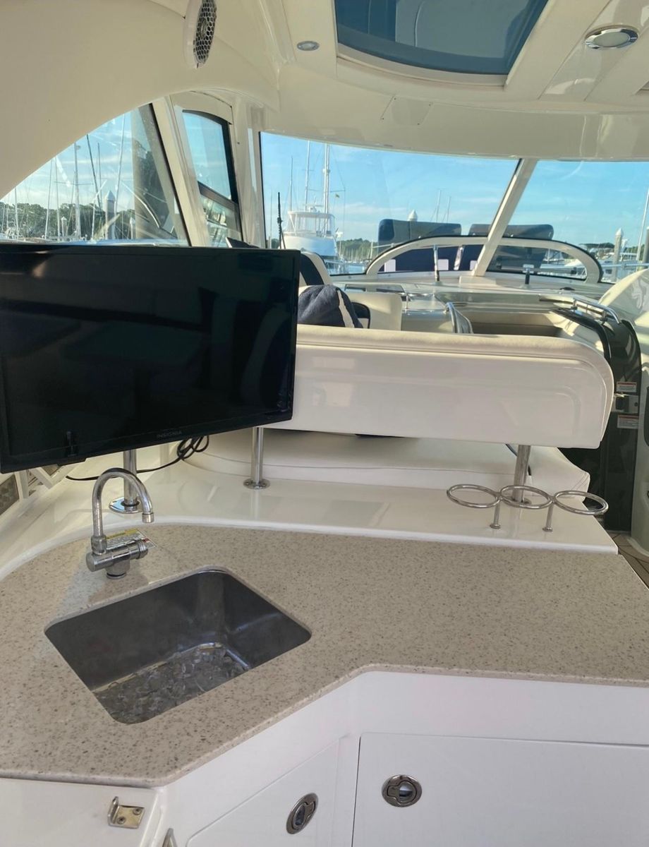 2010 Sea Ray 47 