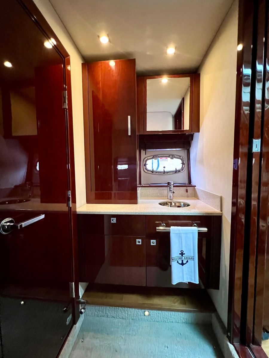 2010 Sea Ray 47 