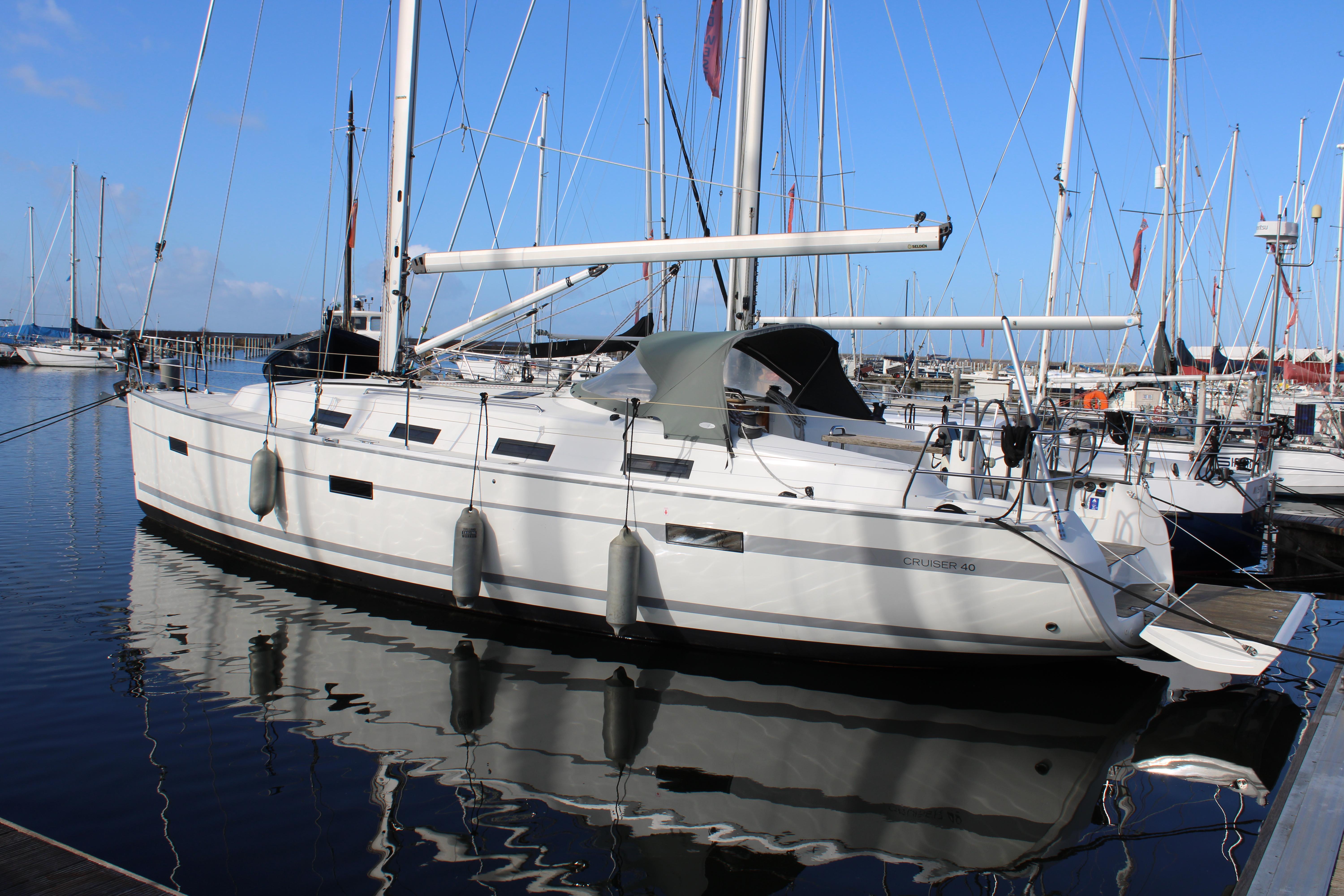 Used 2012 Bavaria 40 Cruiser | YachtFocus