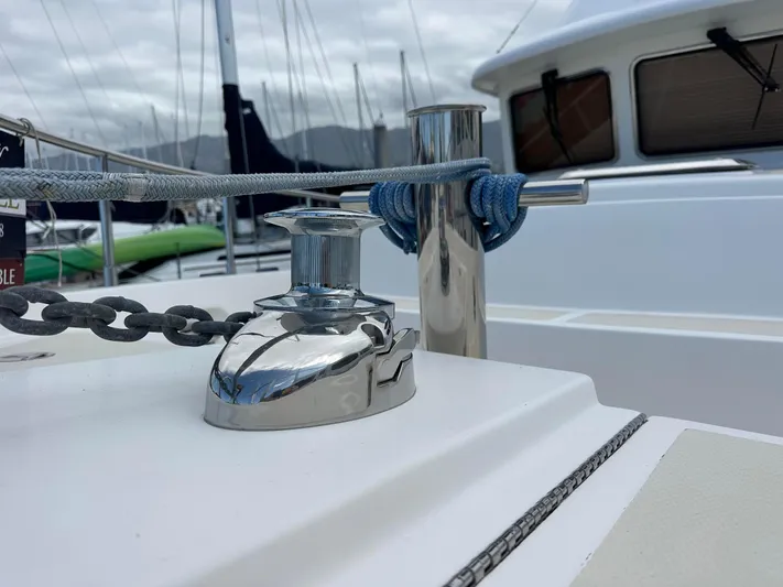  Yacht Photos Pics Electric Bow Anchor Windlass