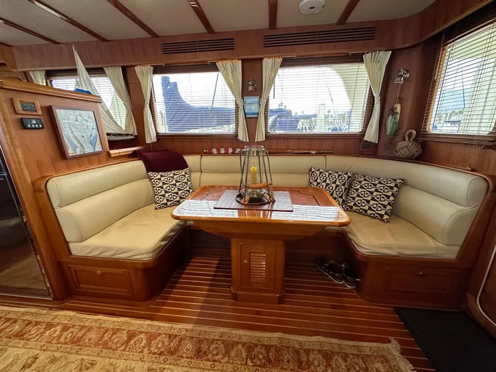  Yacht Photos Pics Dinette With Ample Seating